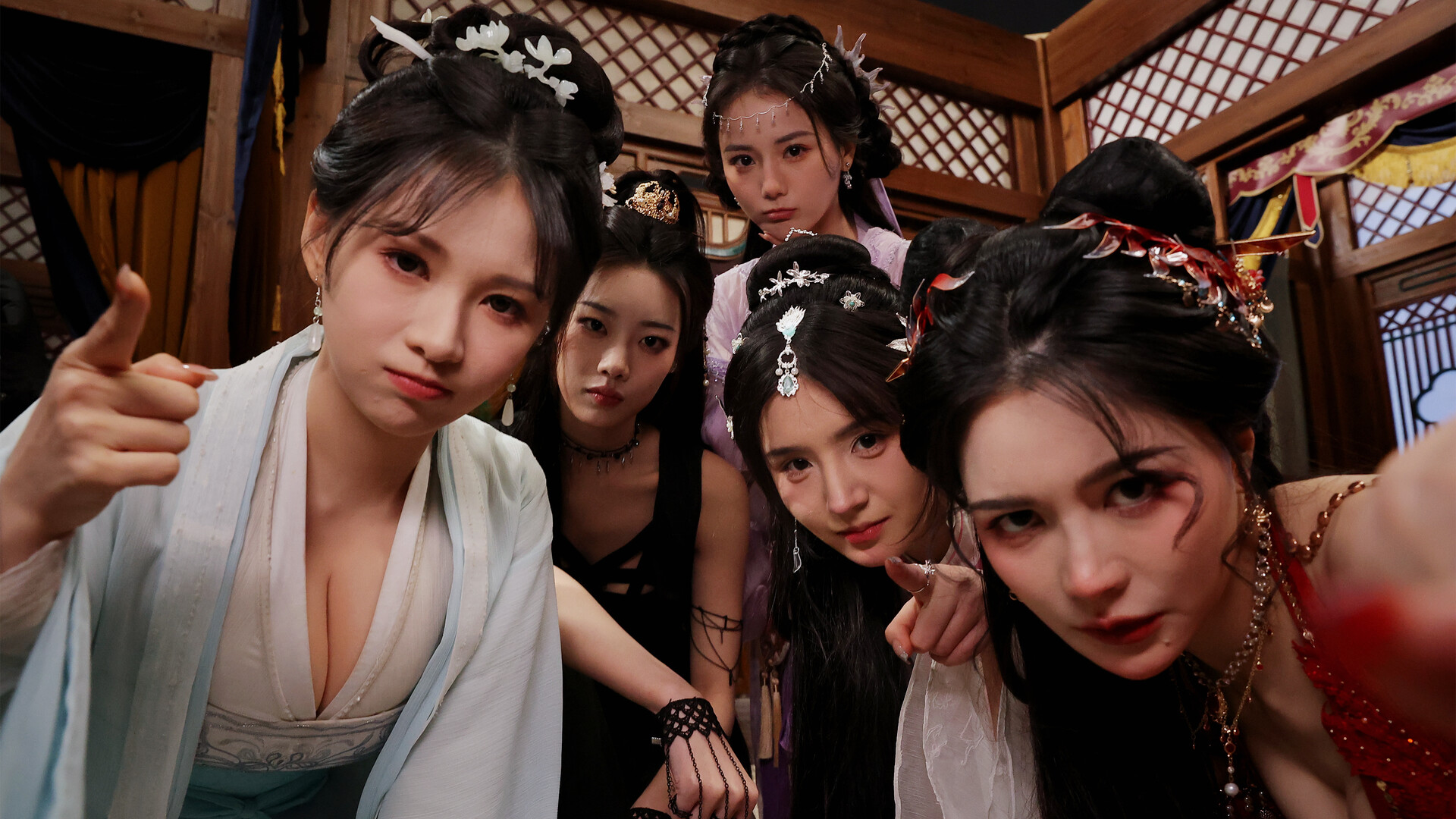 《美女，请别影响我成仙全球版》中文版-星空网络